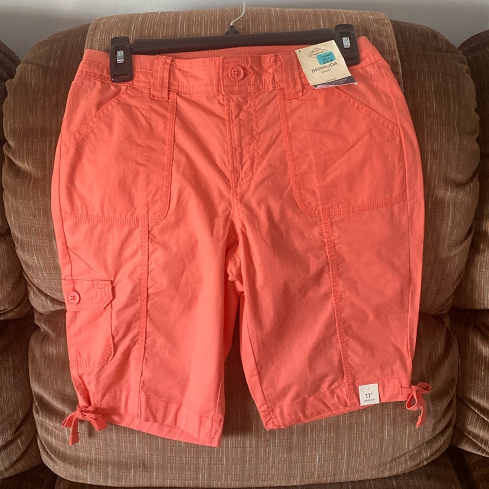 Ladies Bermuda shorts